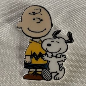 NWT. Handmade Peanuts Charlie Brown and Snoopy Pin Brooch!